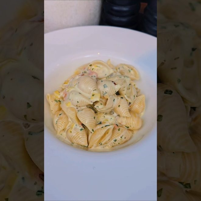Pâtes au saumon et poireaux : la recette crémeuse
