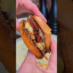 Smash burger maison à la sauce fromagère