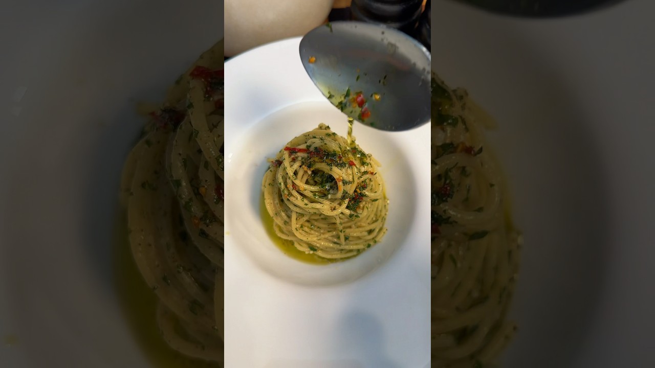 Pâtes à l’ail et au piment (aglio, olio e peperoncino)